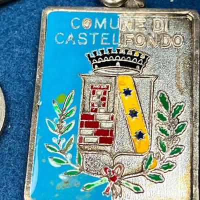 COLORFUL ENAMELED "COMUNE DI CASTELFONDO" KEY CHAIN