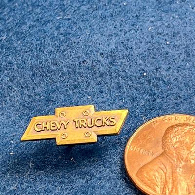 CHEVY TRUCKS LAPEL PIN