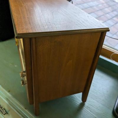 ZENITH AM FM LONG DISTANCE RADIO VINTAGE S-58040