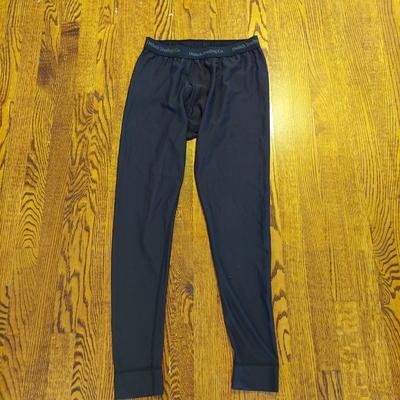 Spyder Ski Pants and Patagonia Base Layer Mens Small/Medium (G-BBL)