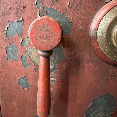 Antique Yale Safe.