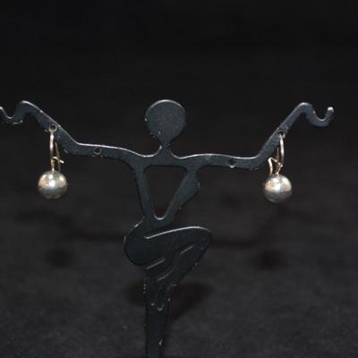 925 Sterling Ball Earrings, 1.9g