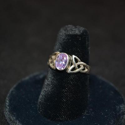Vintage 925 Sterling Trinity Knot Ring w/ Amethyst Size 7, 2.5g