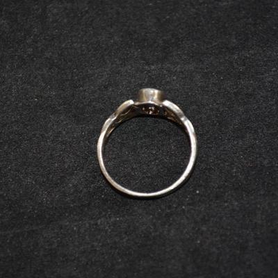Vintage 925 Sterling Trinity Knot Ring w/ Amethyst Size 7, 2.5g