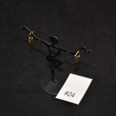 14k Gold Dolphin Earrings, 0.7g