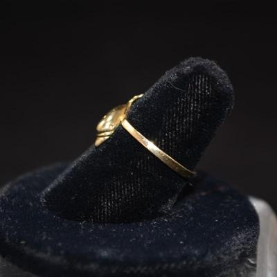 14k Gold Dolphin Ring Size 7, 1.5g