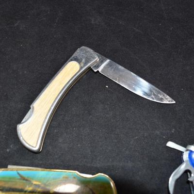 Lot of Vintage Pocket Knives