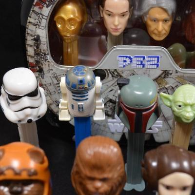 Lot of 15 Collectible STAR WARS Pez Dispensers w/ Display Tin
