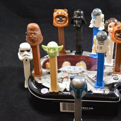 Lot of 15 Collectible STAR WARS Pez Dispensers w/ Display Tin
