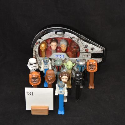 Lot of 15 Collectible STAR WARS Pez Dispensers w/ Display Tin