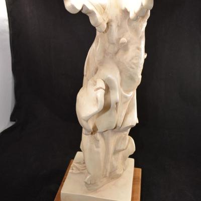 Vintage AMR Studios â€œNike of Samothraceâ€ Winged Victory Plaster Reproduction