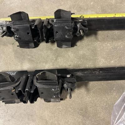 Thule roof rack 1054