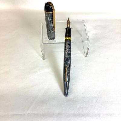 1118 Vintage Eversharp Skyline Gray Moire Fountain Pen