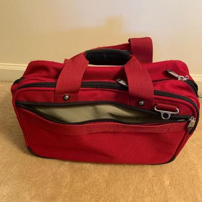 Ricardo Three-Piece Luggage Set & Pair of Luggage Racks (BD1-HS)