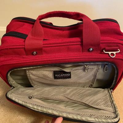 Ricardo Three-Piece Luggage Set & Pair of Luggage Racks (BD1-HS)