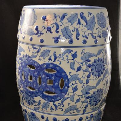 Asian Ceramic Floral Blue & White Garden Seat/Stool 18â€x13â€