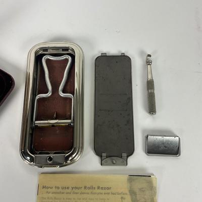 138 Vintage Rolls Razor 