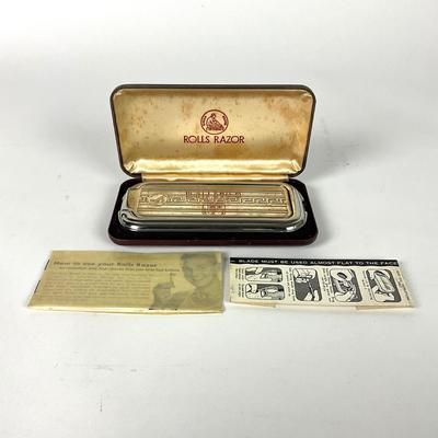 138 Vintage Rolls Razor "Viscount" Model with Traveling Case
