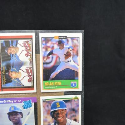 Lot of MLB Hall of Famers Baseball Cards