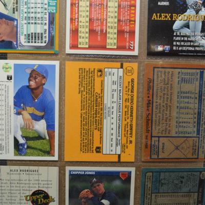 Lot of MLB Hall of Famers Baseball Cards