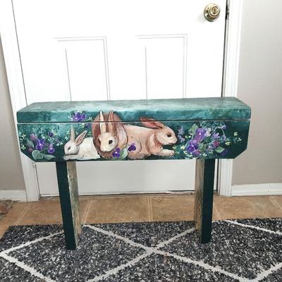 NARROW WOODEN PAINTED SIDE TABLE