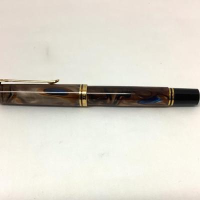 1127 Pelikan Souveran M800 Grand Place Limited Edition