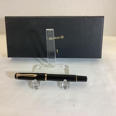 1129 Pelikan Classic M200 Fountain Pen