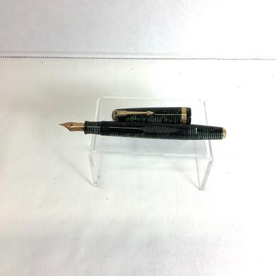 1134 Parker Senior Debutante Vacumatic Fountain Pen & Original Box