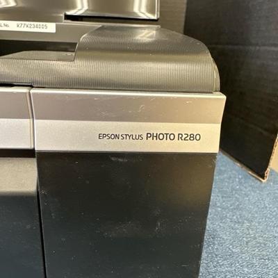 Lot 852 epson stylus photo R280 printer