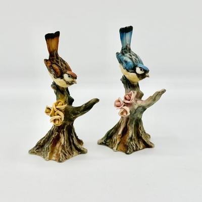 CAPODIMONTE ~ Pair (2) ~ 4â€ Creazioni Bindi Branch Bird Figurines