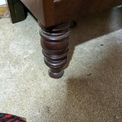 Early 19th Century Antique American Mahogany Dressing Chest