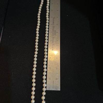 Lot 1001 Necklaces