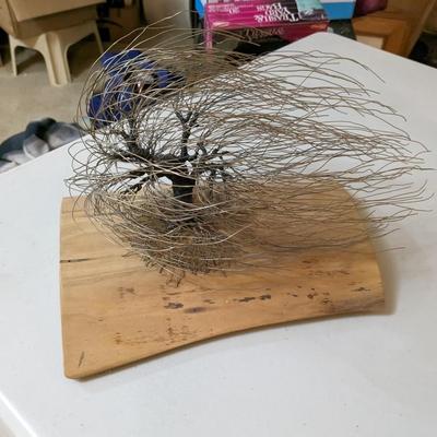 Wire Art â€“ Bonsai Tree Sculpture on Driftwood 2 by Jim Beghtol