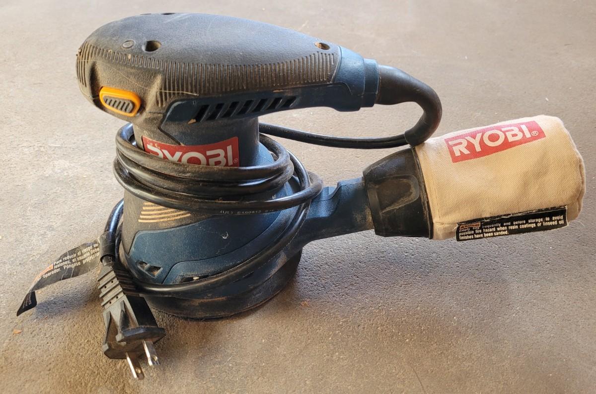 Ryobi RS290 Random Orbit Sander