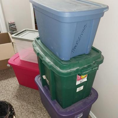 A VARIETY OF STORAGE TOTES