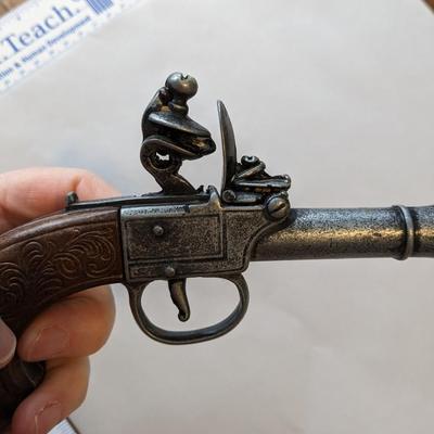 Denix Flintlock Pocket Pistol Replica 18th Century Faux Dark Wood
