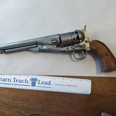Colt 1860 Army Revolver Replica