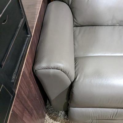 Nice La-Z-Boy Reclining Leather Grey Couch