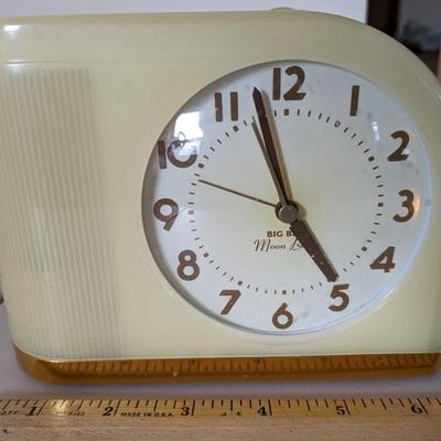 Westclox MCM Big Ben Moon Beam Clock
