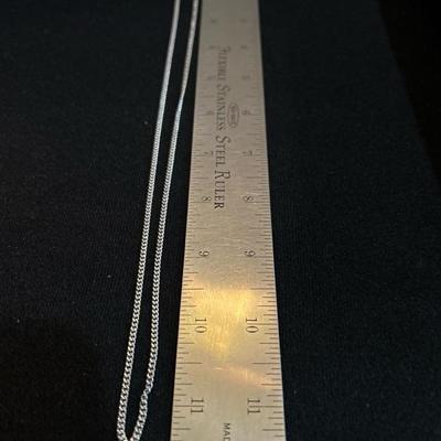 Lot 1010 925 and sterling chains