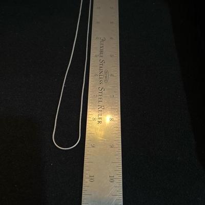 Lot 1010 925 and sterling chains