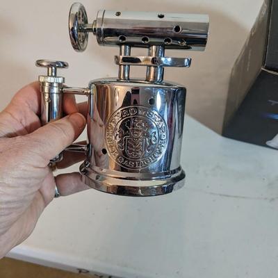 VECTOR Pyro Star Gas Table Lighter - Butane Cigar Torch, Silver