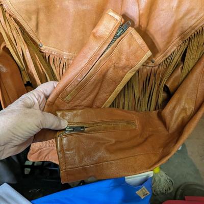 Wilsons Adventure Bound VTG Fringe Leather Bomber Jacket