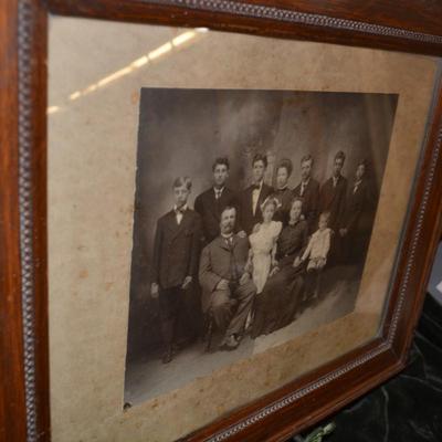 Antique Framed Family Photograph 17.5â€x14.5â€