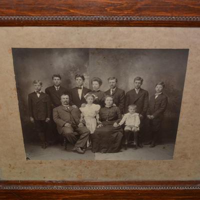 Antique Framed Family Photograph 17.5â€x14.5â€