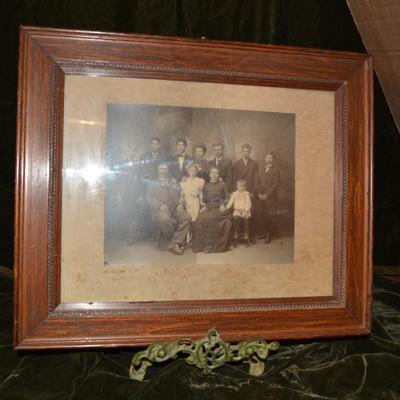 Antique Framed Family Photograph 17.5â€x14.5â€