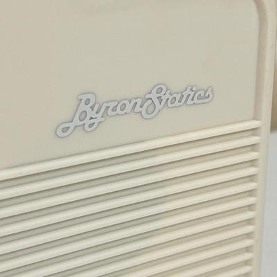 BYRON STATICS ~ Retro Style AM/FM Radio