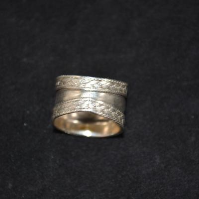 Vintage 925 Sterling Cigar Band Ring Size 9.5, 5.2g