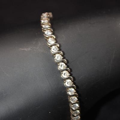 925 Sterling Tennis Bracelet w/ Crystals 7.25â€, 14.3g