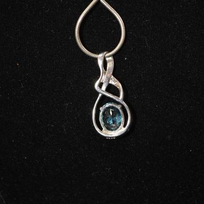 925 Sterling Serpentine Chain w/ 925 Topaz Pendant 18â€, 7.7g